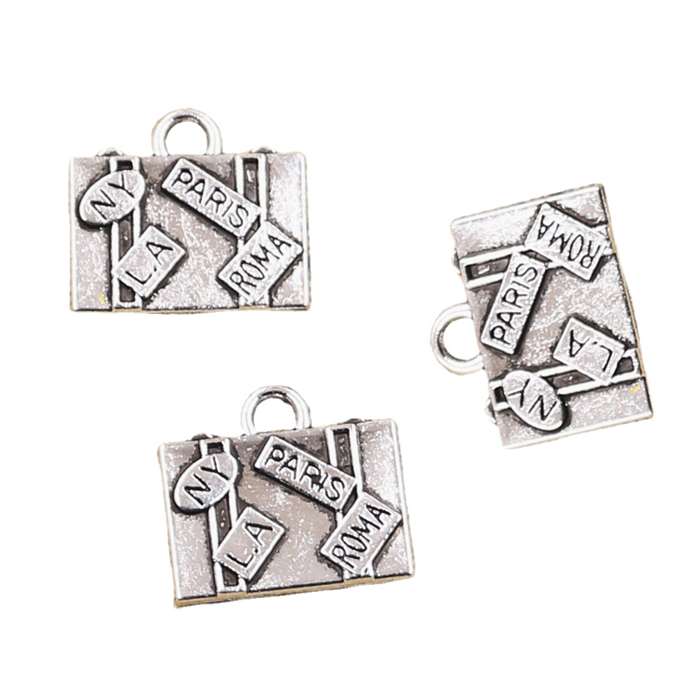 アンティークシルバーカラーメッキペンダント,トラベルバッグ, - Jewelry Making York のレビューと価格