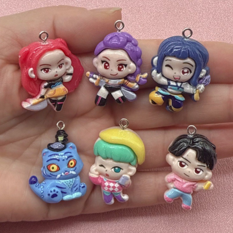 10個入り樹脂製漫画ペンダント、DIYジュエリー製作イヤリン - Jewelry Making Earrings のレビューと価格
